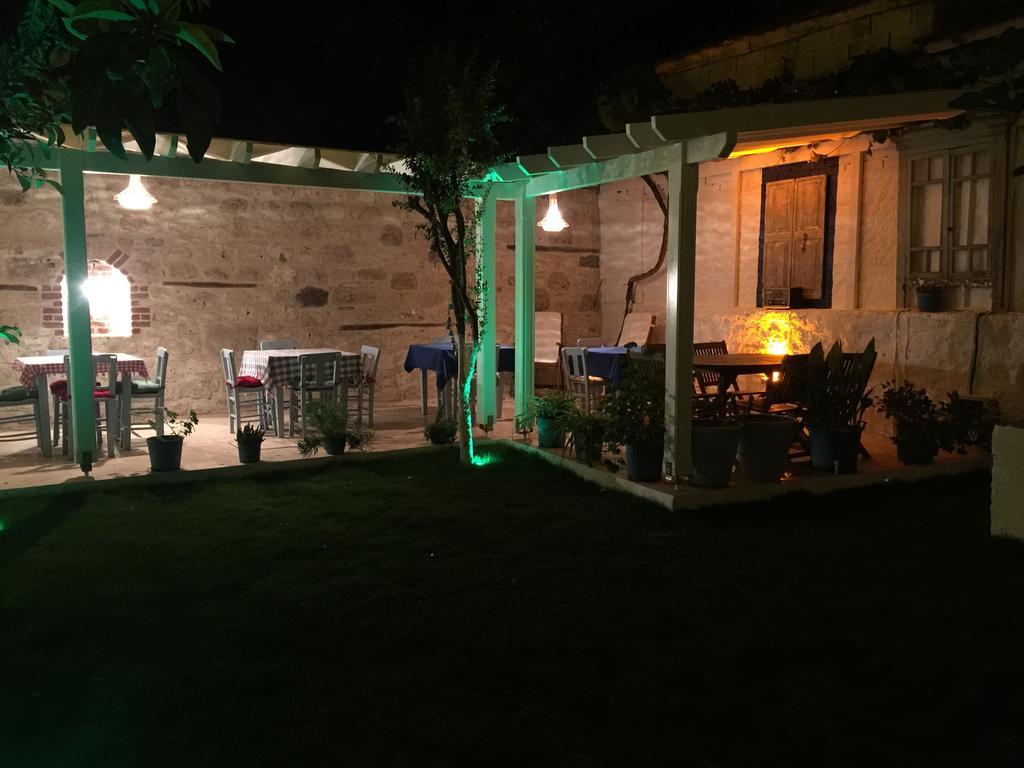 Umit Ev Hotel Alacati Exterior foto