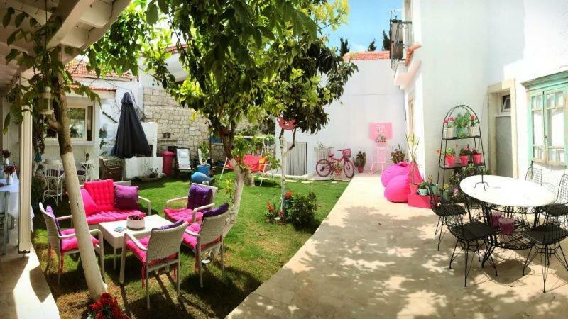 Umit Ev Hotel Alacati Exterior foto